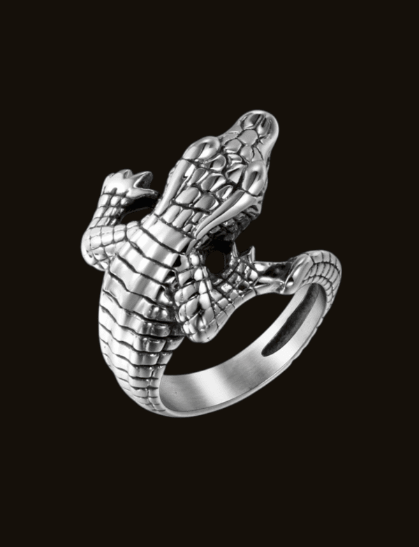 Reptile Wrap Signet Ring